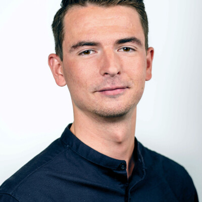 Tim zoekt een Kamer / Appartement / Huurwoning / Studio in Amsterdam